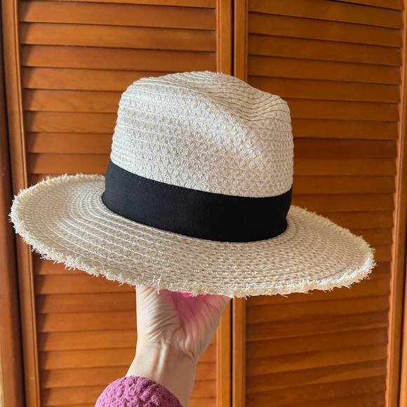 Eric Javits Look Again Packable Squishee Fedora Sun Hat cream Black Band - Picture 3 of 9